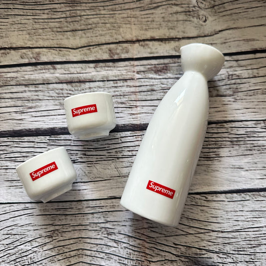 Supreme - Sake set