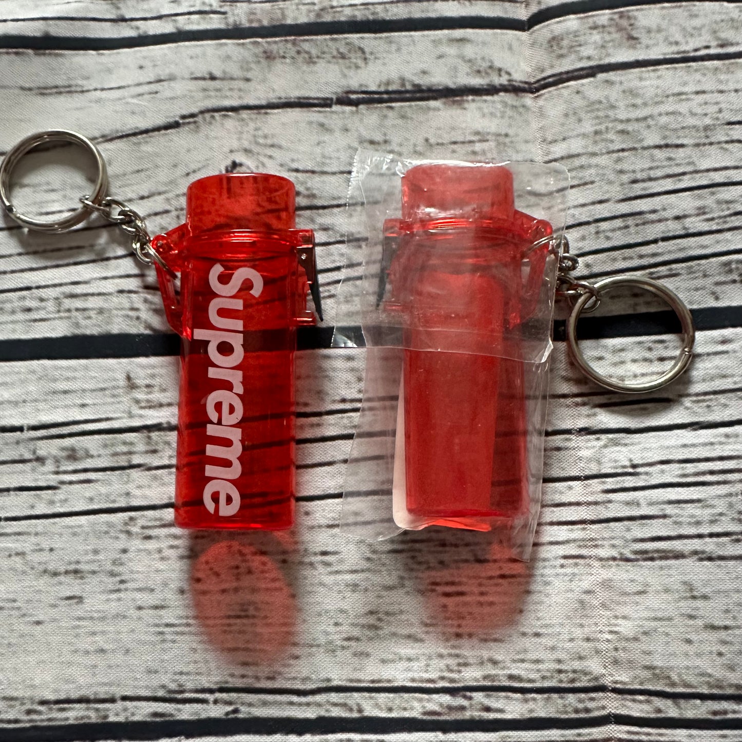 Supreme - Waterproof lighter keychain SS20