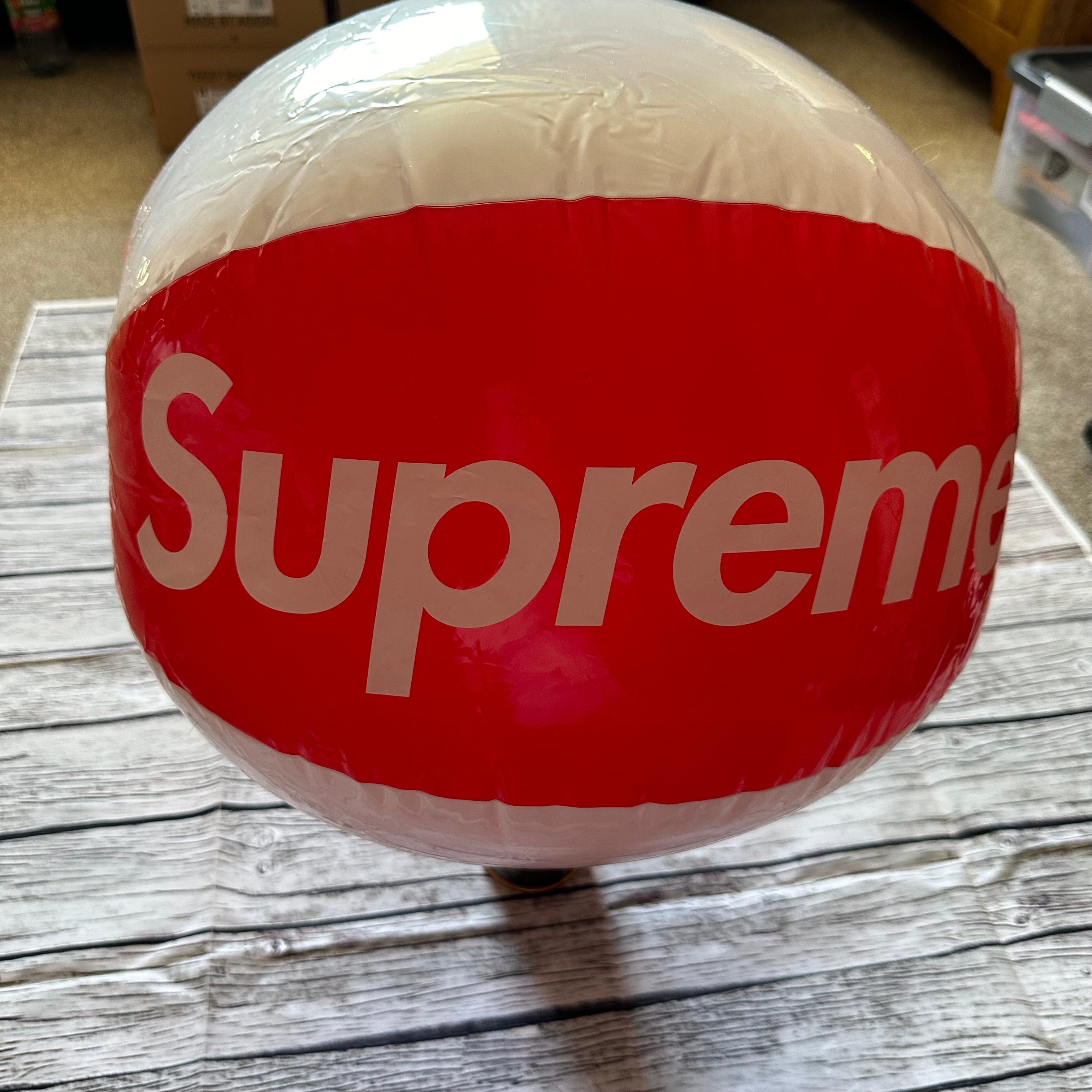 Supreme Beach ball